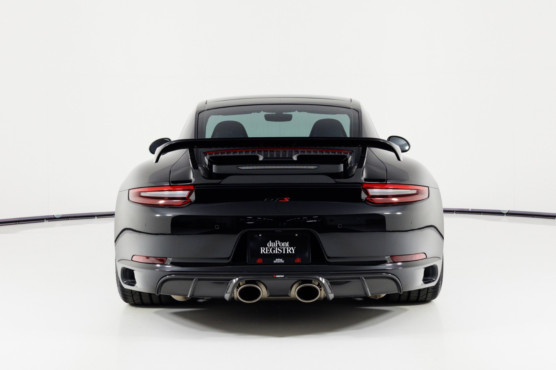 Used 2017 Porsche 911 Carrera GTS RWD image 4