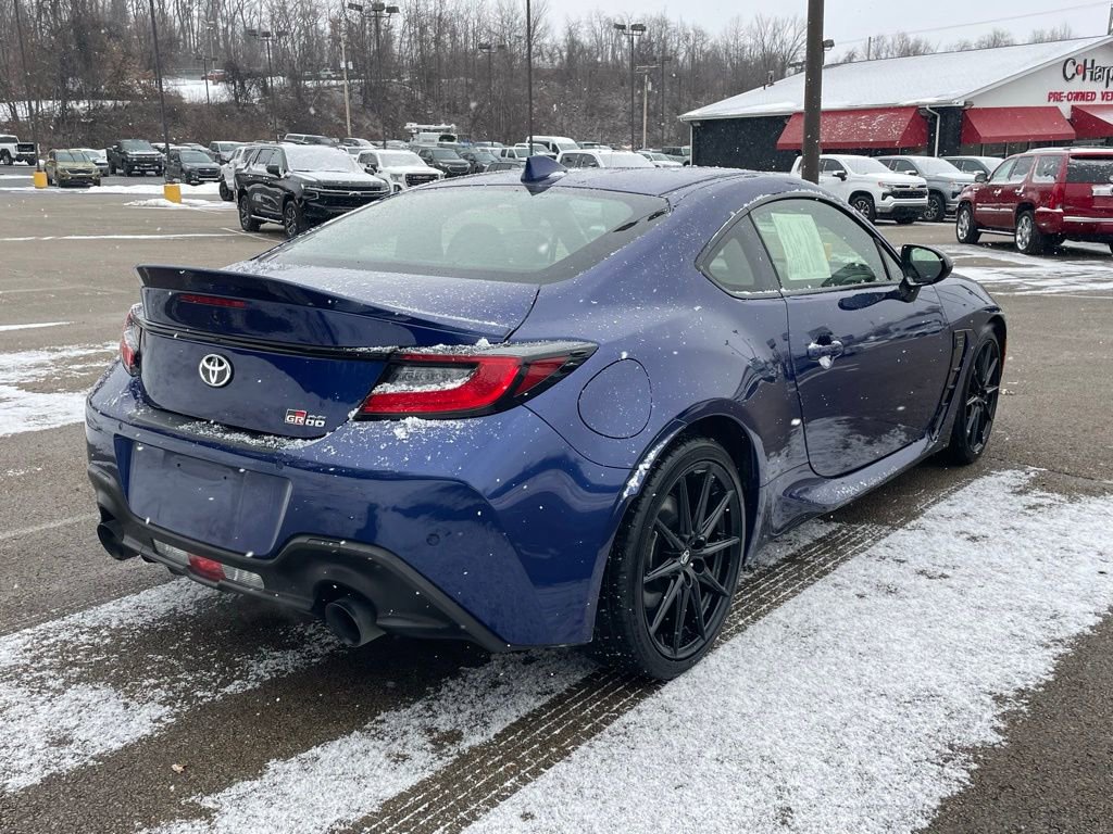 Used 2024 Toyota GR86 Premium image 3