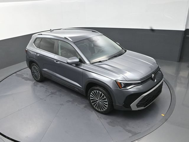 Used 2026 Volkswagen Taos SE FWD image 22