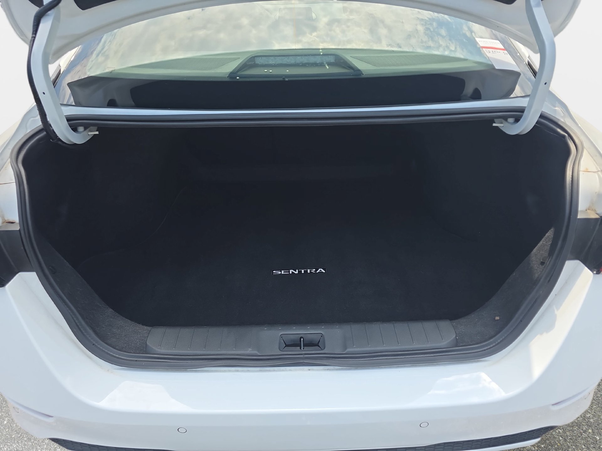 Used 2025 Nissan Sentra S FWD image 12