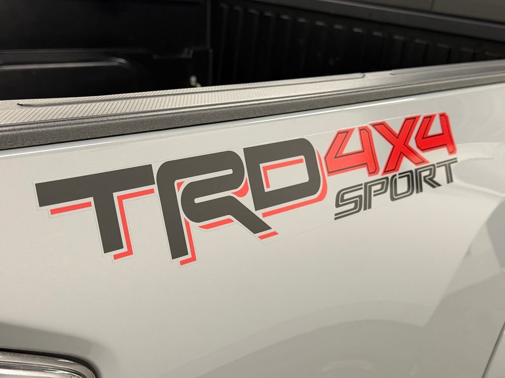 Used 2021 Toyota Tacoma TRD Sport AWD/4WD image 12