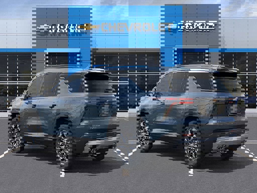 New 2026 Chevrolet Traverse LT w/ Sun and Wheel Package image 4