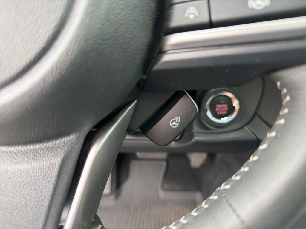 Certified 2025 Subaru Outback Limited image 32