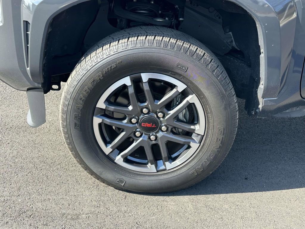 Used 2024 Toyota Tacoma TRD Sport image 27
