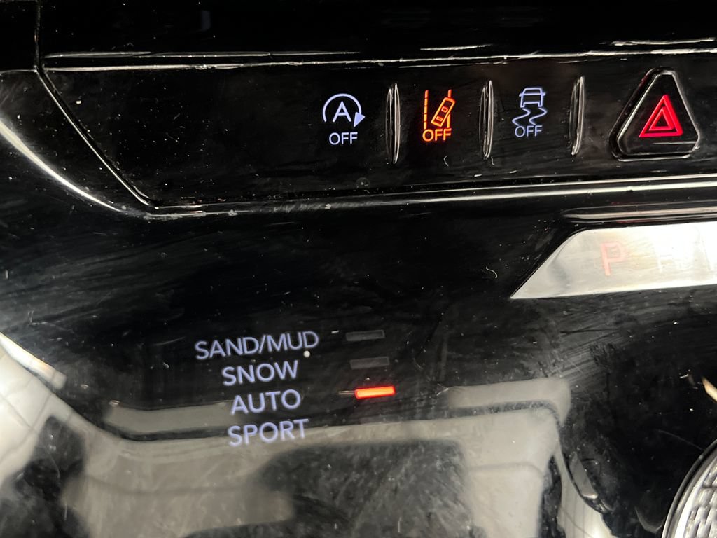 Used 2024 Jeep Wagoneer Series III AWD/4WD image 63