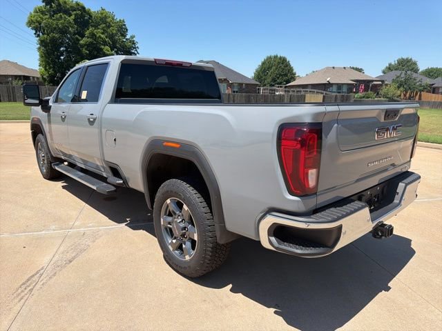 Used 2025 GMC Sierra 3500 SLE w/ Preferred Package RWD image 3