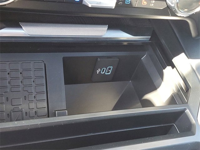 Used 2025 Ford F250 Platinum image 19