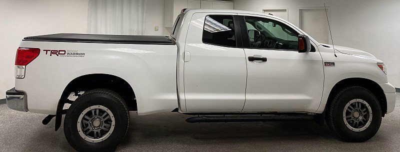 Used 2010 Toyota Tundra 4x4 Double Cab image 4