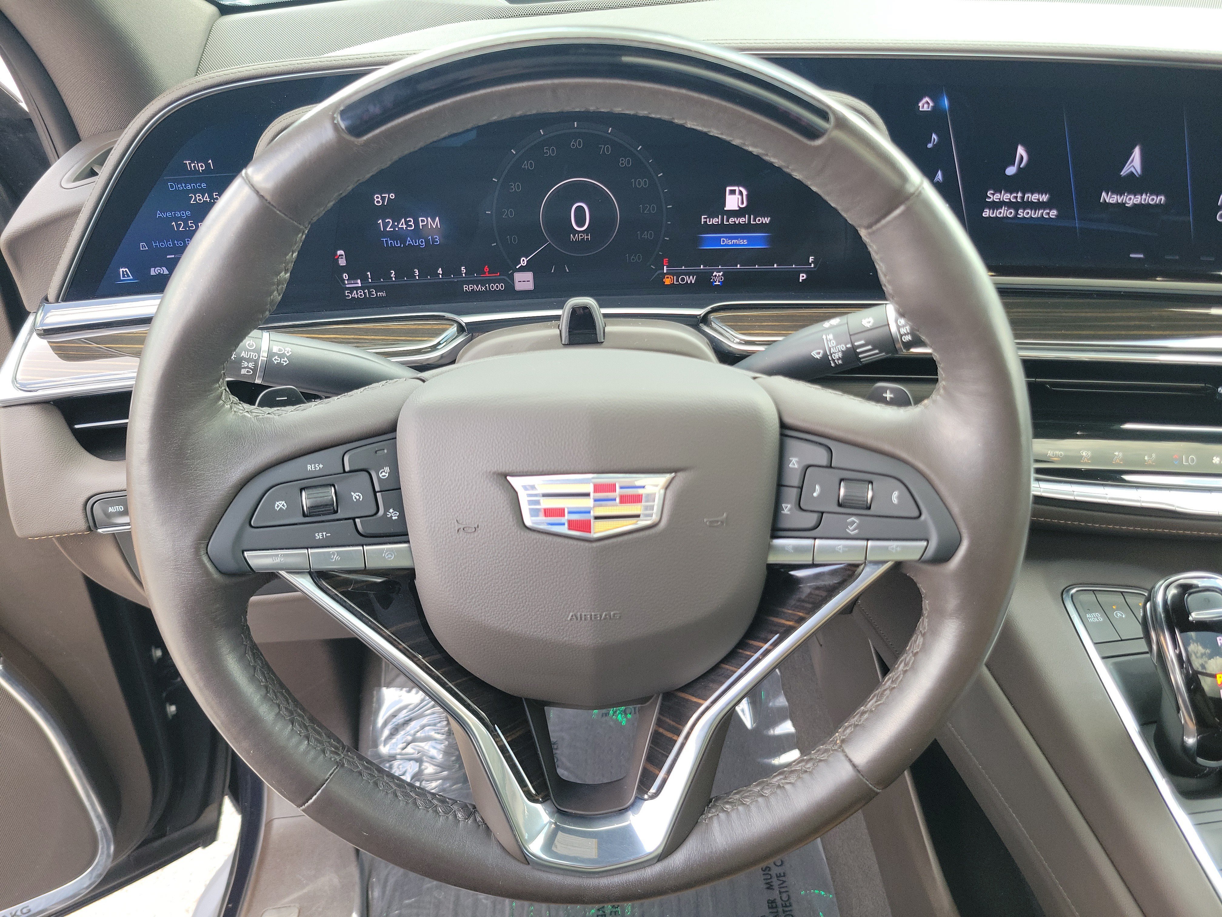 Used 2023 Cadillac Escalade Premium Luxury w/ LPO, Radiant Package AWD/4WD image 22