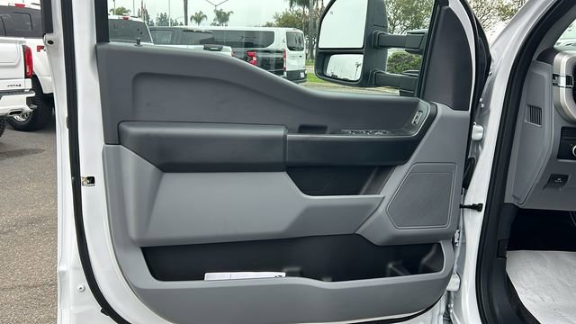 New 2026 Ford F550 4x4 Crew Cab Super Duty image 14