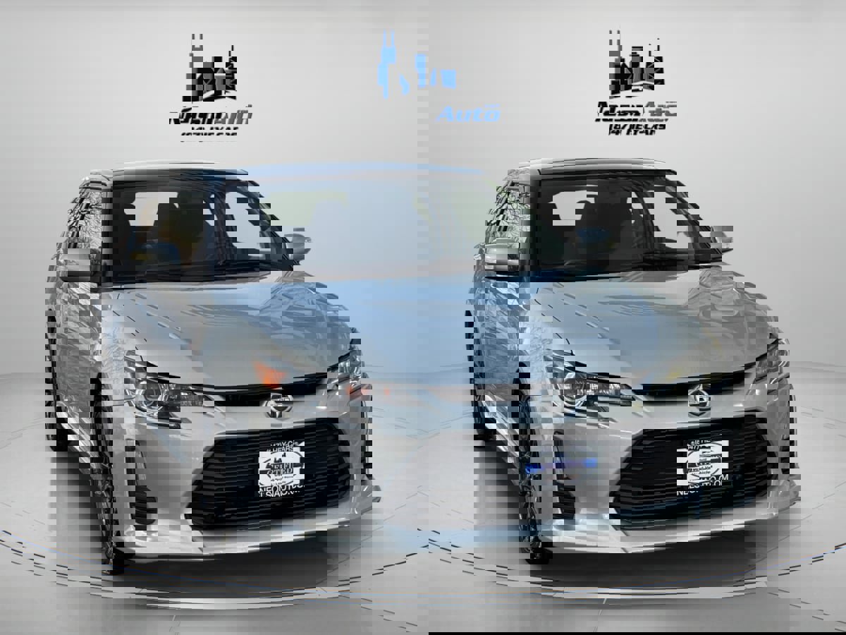 Used 2014 Scion tC 10 Series image 2