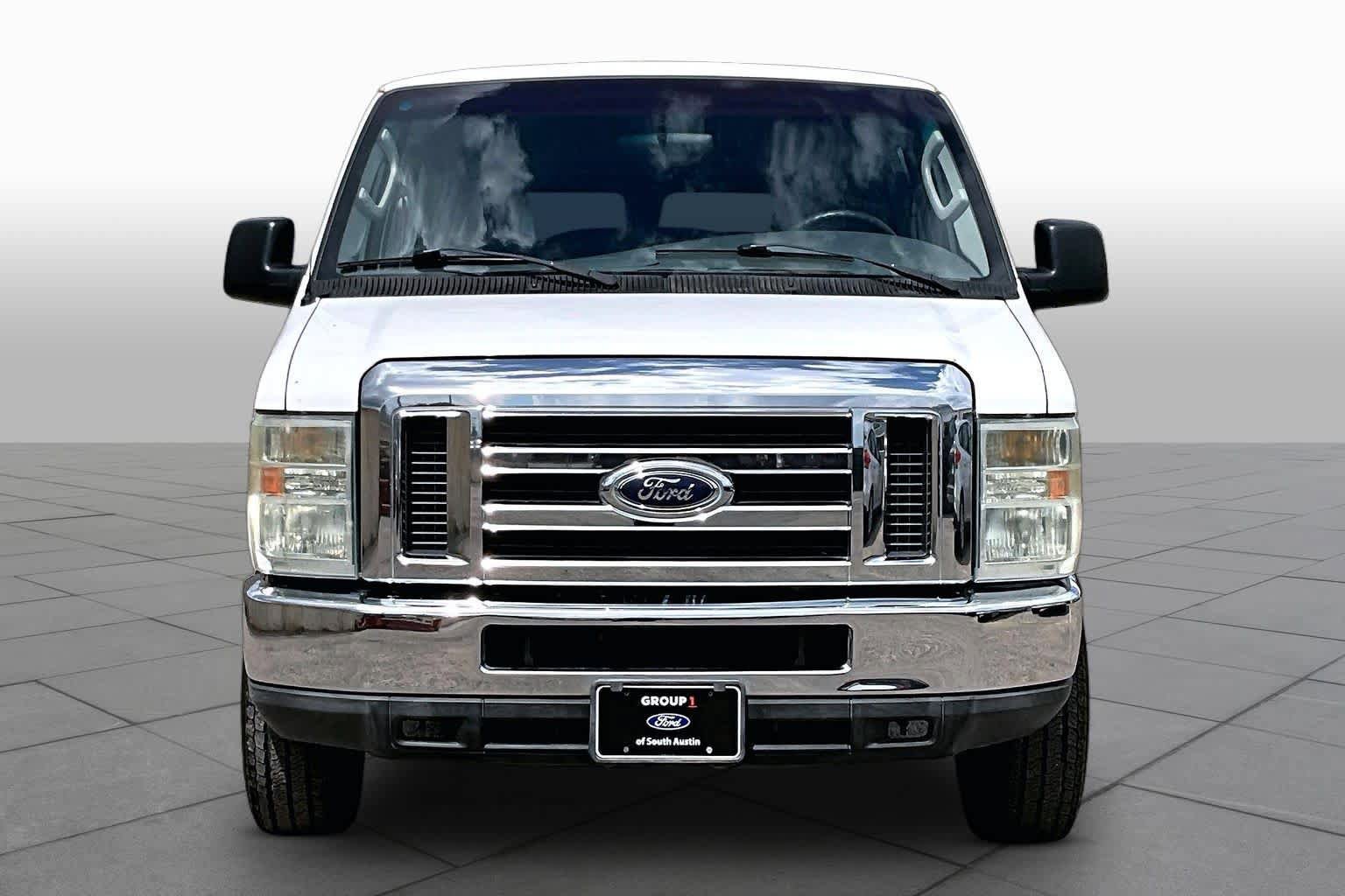 Used 2008 Ford E-350 and Econoline 350 XLT RWD image 3