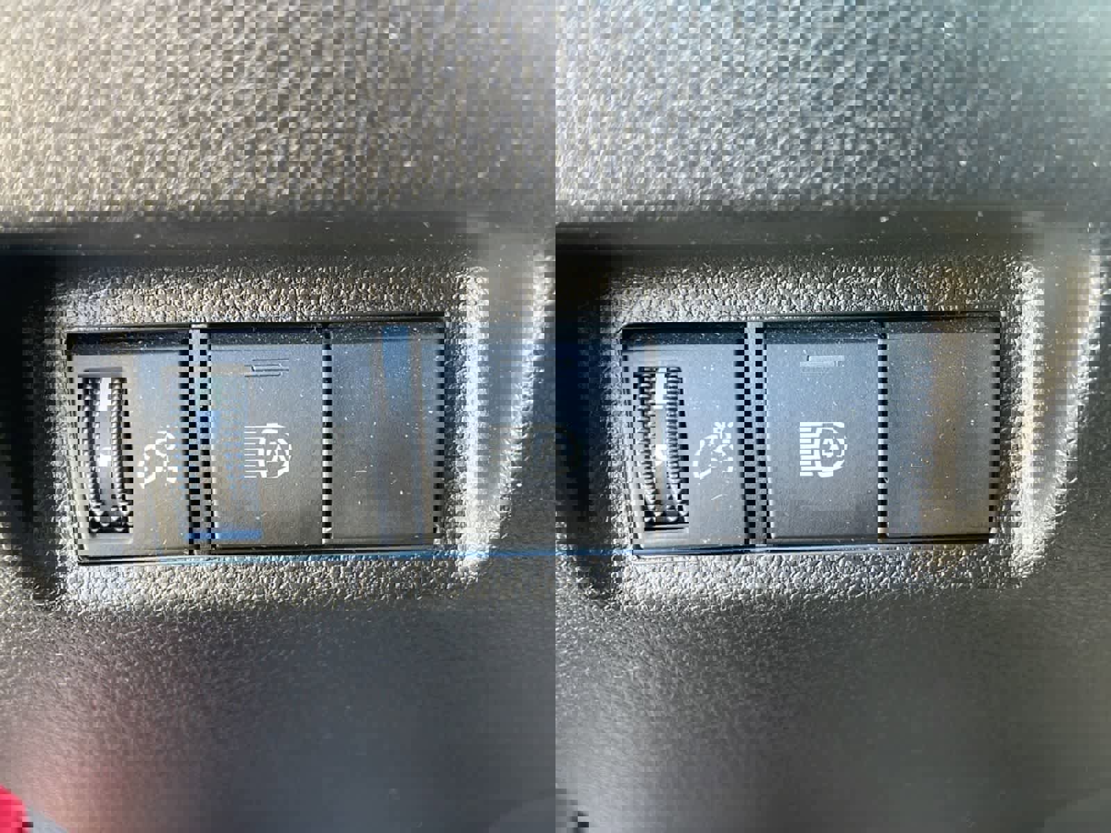 Used 2019 Toyota RAV4 LE w/ All Weather Liner Package AWD/4WD image 16