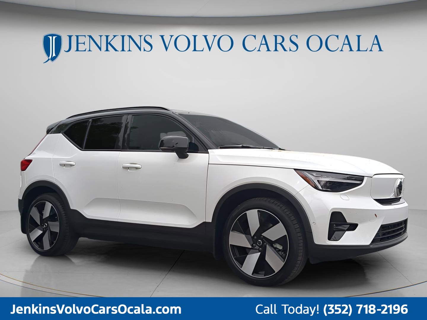 New 2024 Volvo XC40 Recharge Ultimate w/ Protection Package Premier image 1