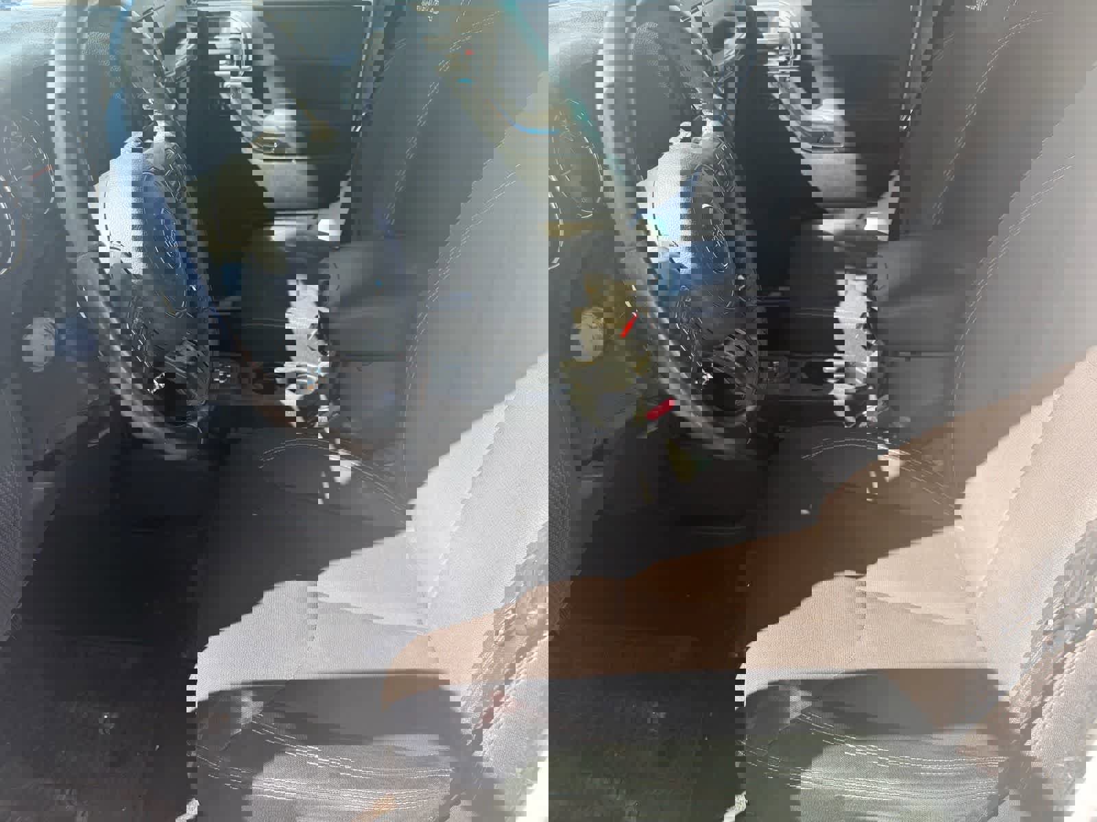 Used 2017 Jeep Wrangler Unlimited Sahara w/ Connectivity Group image 8