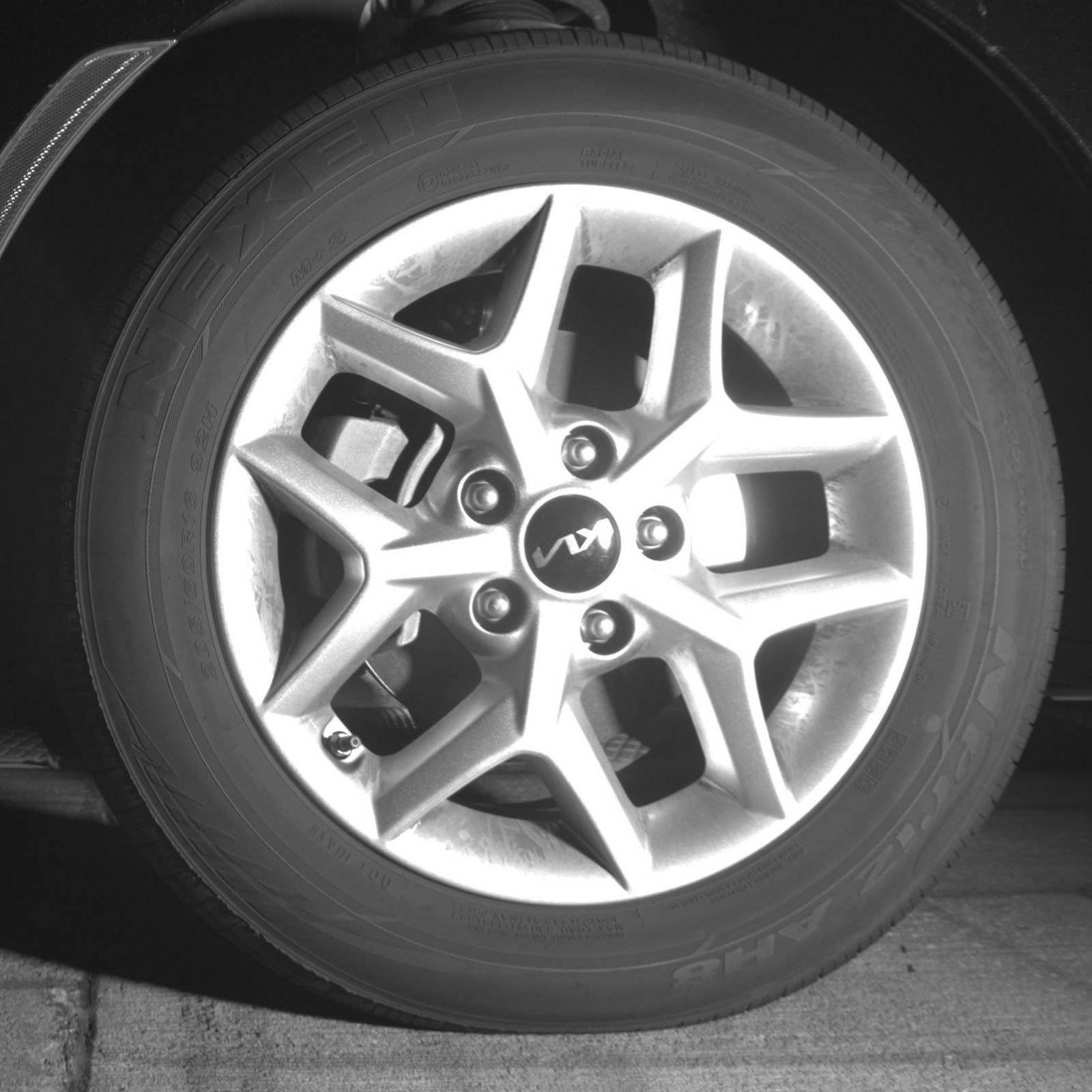 Used 2025 Kia Soul LX w/ LX Technology Package FWD image 12