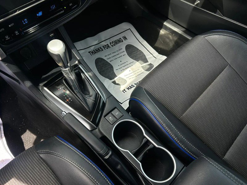 Used 2018 Toyota Corolla SE w/ Carpet Mat Package (TMS) FWD image 15