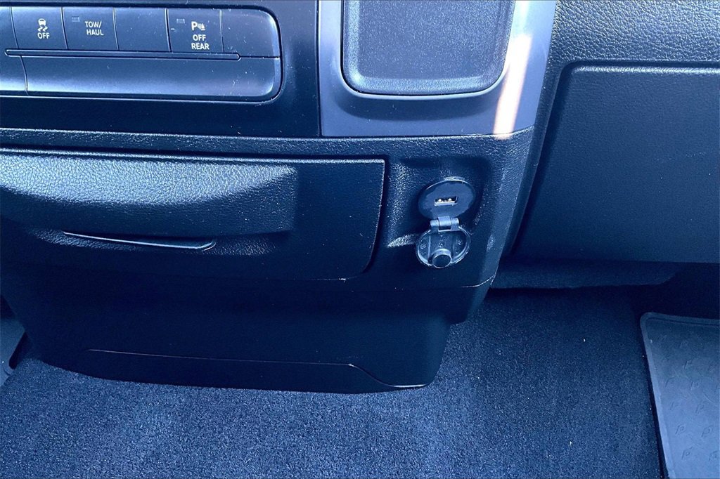 Used 2022 RAM 1500 Classic Warlock w/ Electronics Group image 33