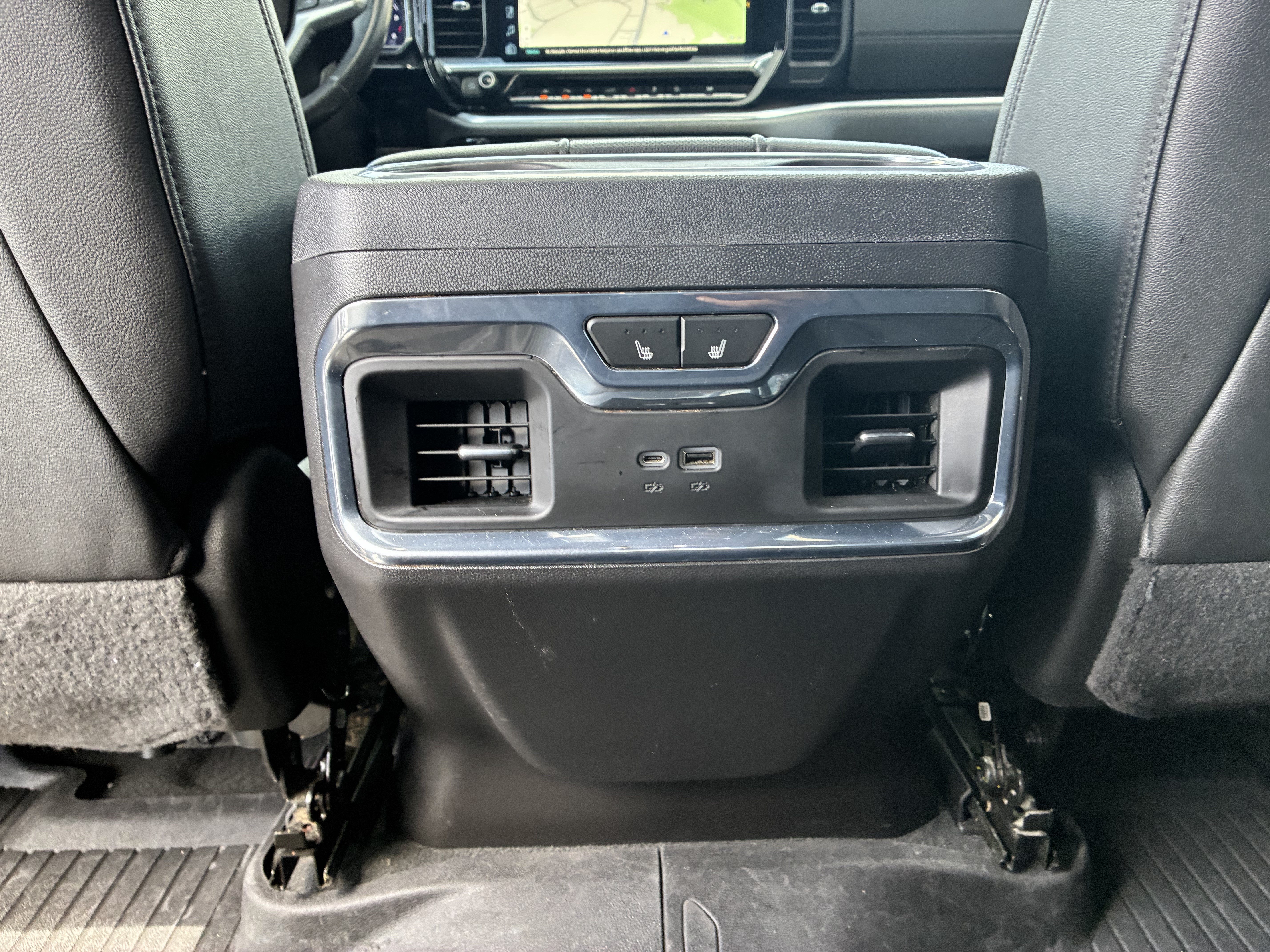Used 2022 Chevrolet Silverado 1500 LTZ w/ LTZ Premium Package AWD/4WD image 18