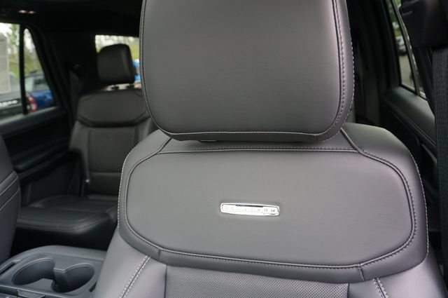 New 2026 Ford Expedition Platinum w/ Stealth Performance Package AWD/4WD image 35