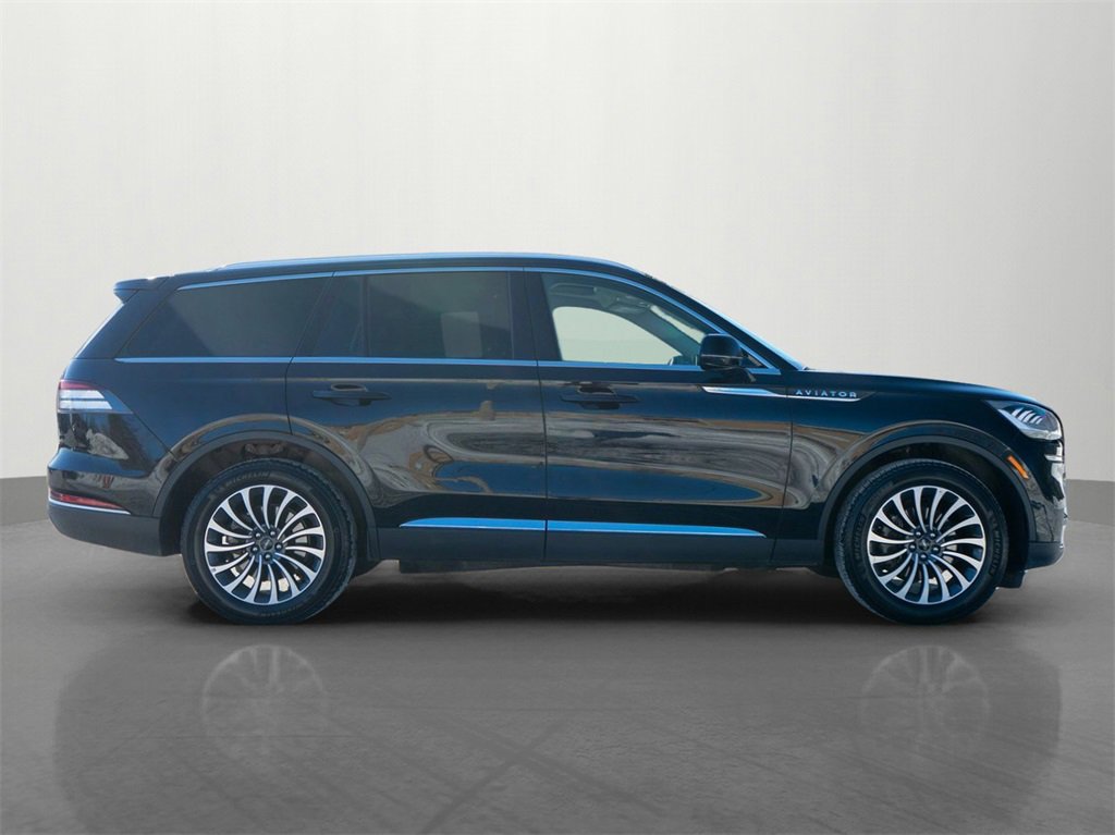 Used 2024 Lincoln Aviator Reserve AWD/4WD image 8