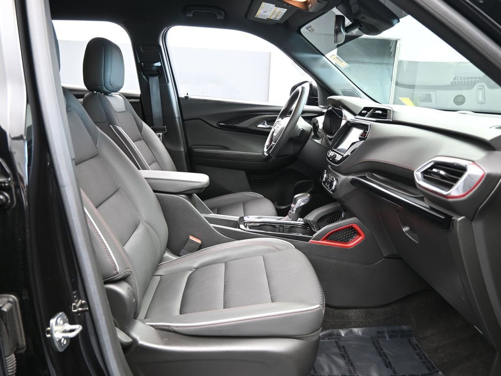 Used 2023 Chevrolet TrailBlazer RS w/ Convenience Package image 45