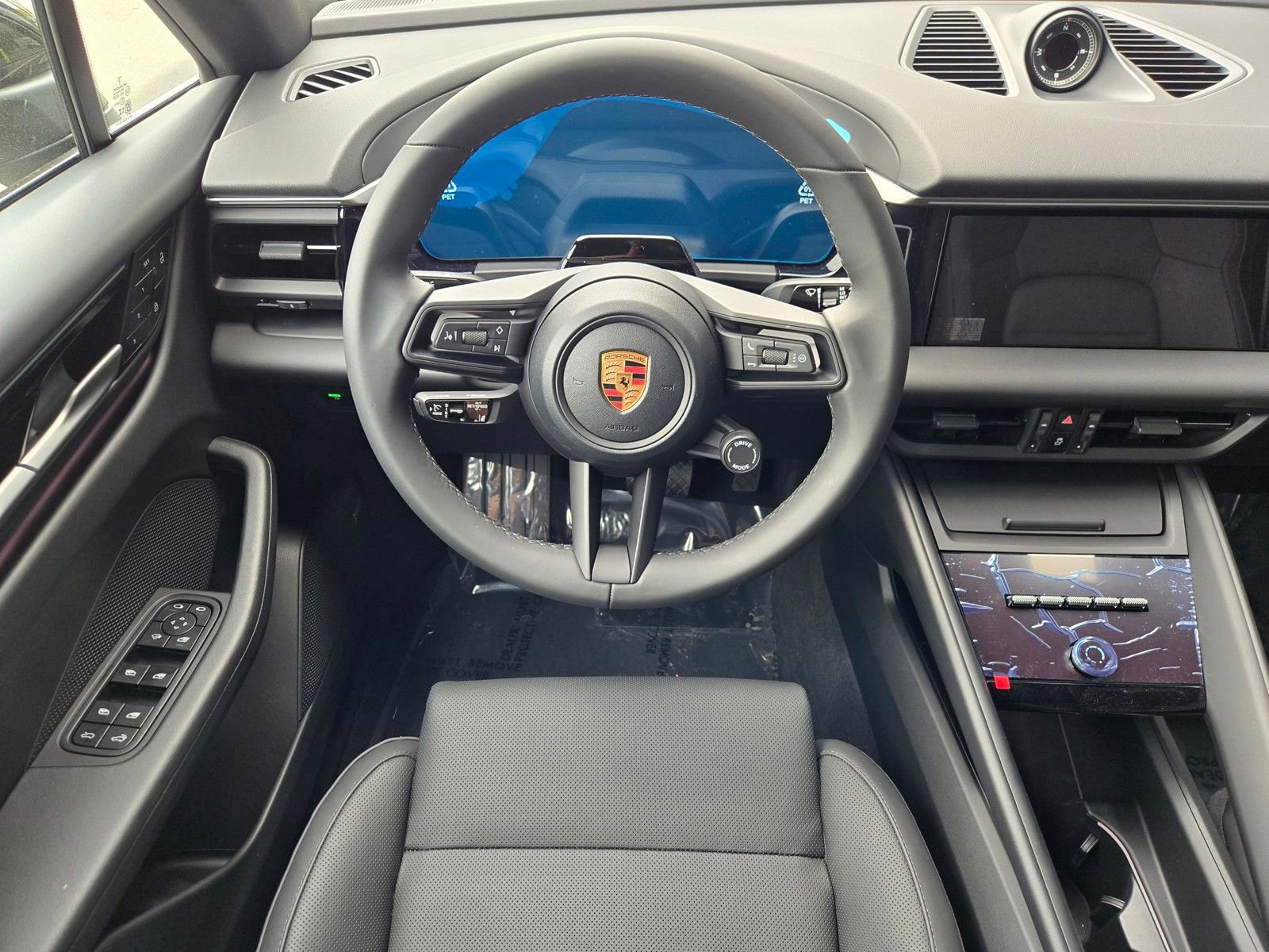New 2026 Porsche Macan Electric RWD image 14