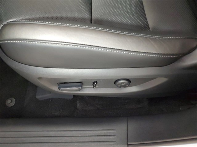 Certified 2025 INFINITI QX50 Luxe image 23