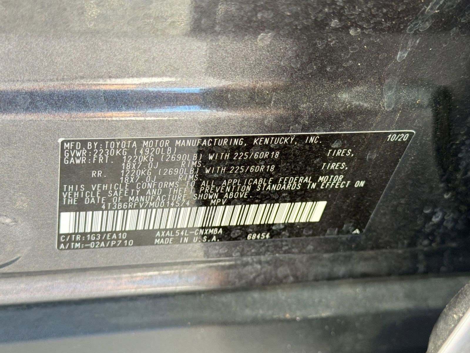 Used 2021 Toyota RAV4 XLE Premium AWD/4WD image 23