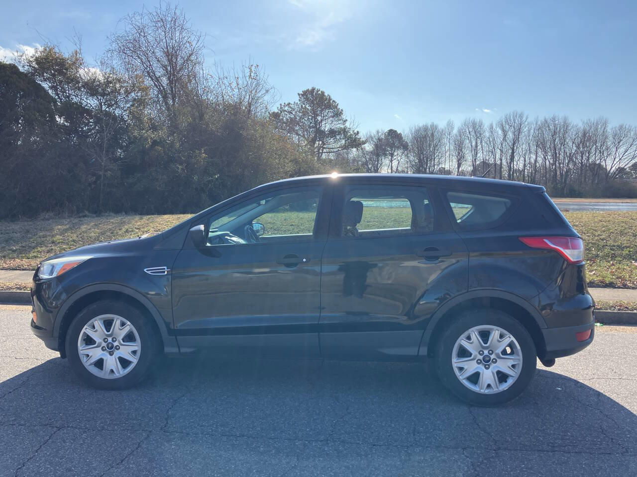 Used 2014 Ford Escape S image 2
