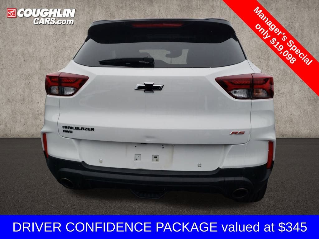 Used 2022 Chevrolet TrailBlazer RS w/ Sun and Liftgate Package image 5