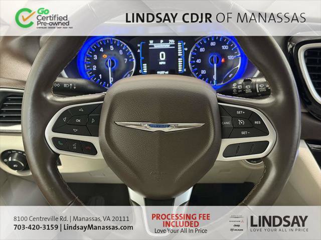 Certified 2017 Chrysler Pacifica Touring-L w/ Tire & Wheel Group FWD image 26