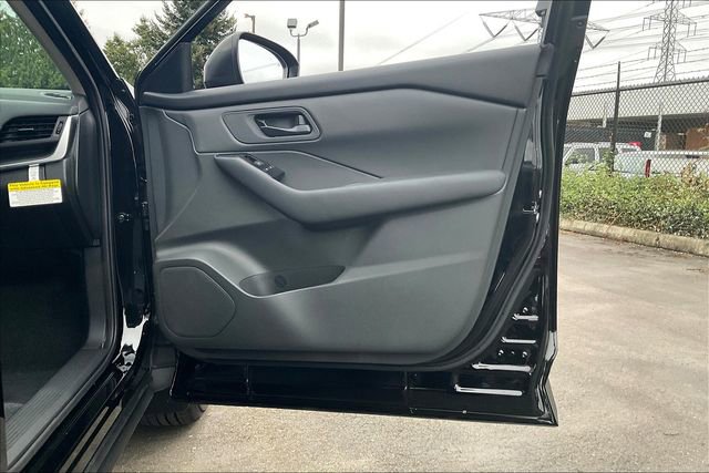 New 2026 Nissan Rogue S image 25