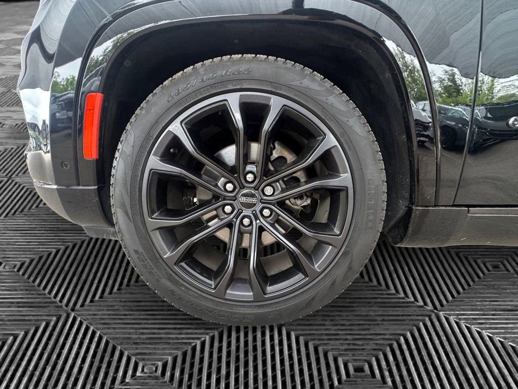 Used 2024 Jeep Grand Wagoneer Series III w/ Quick Order Packagew 28T image 9