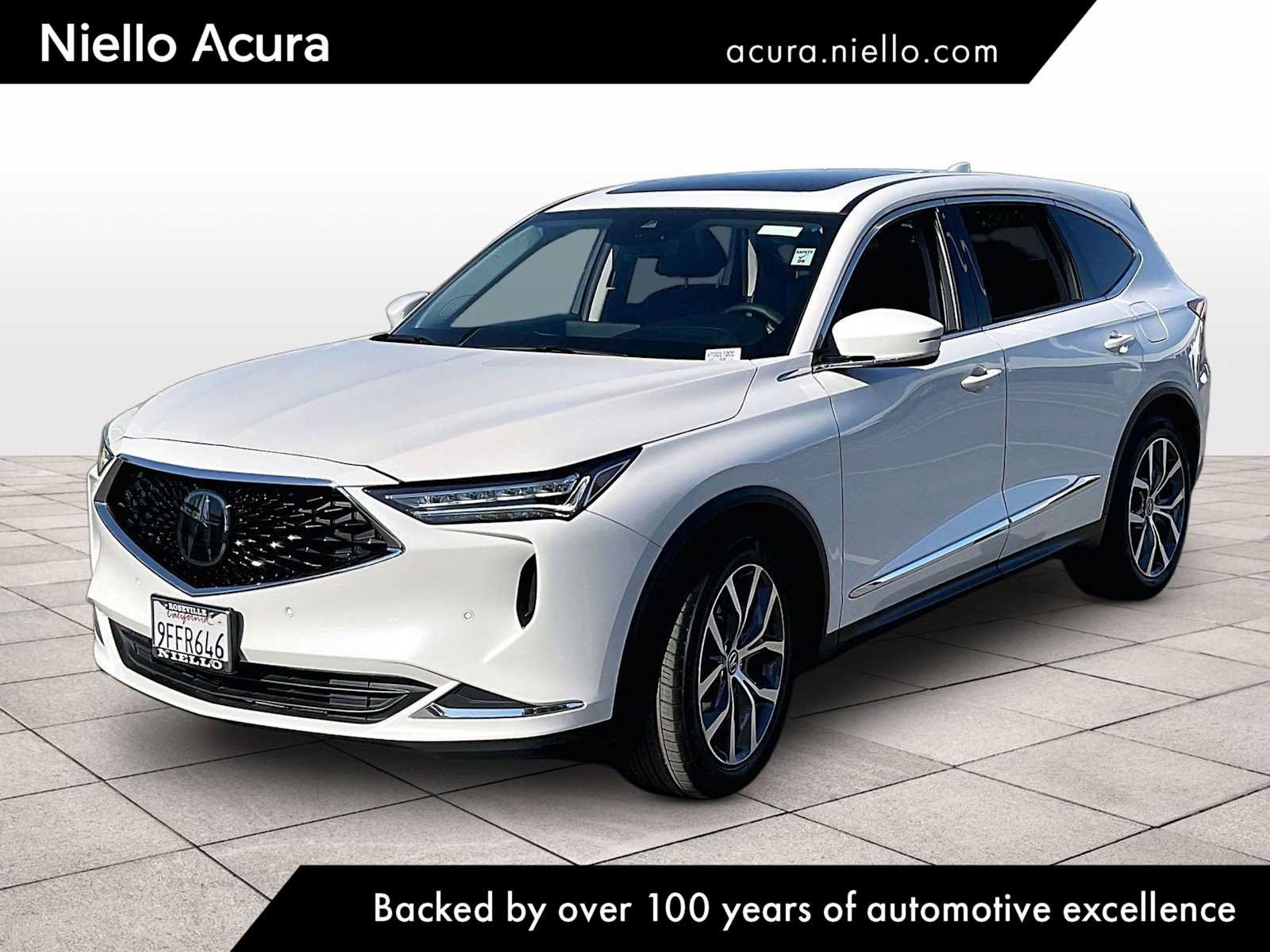 Used 2023 Acura MDX w/ Technology Package FWD image 1