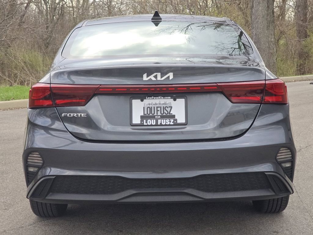 Used 2024 Kia Forte LXS FWD image 11