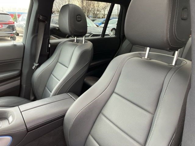 Used 2025 Mercedes-Benz GLS 450 4MATIC image 12