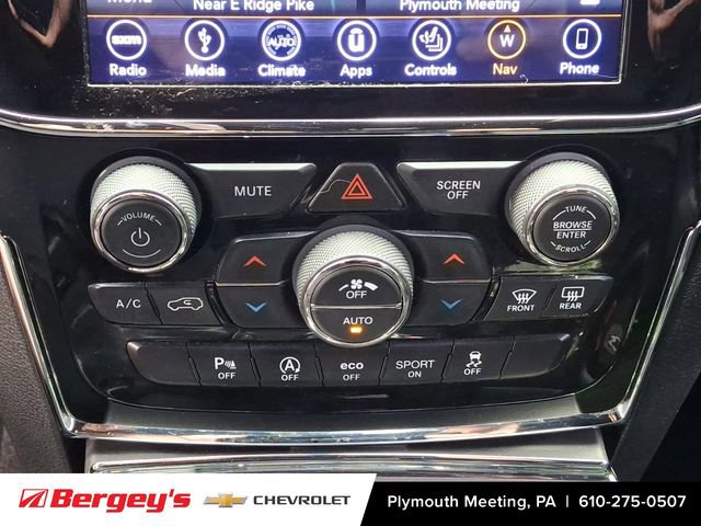 Used 2019 Jeep Grand Cherokee Altitude AWD/4WD image 18