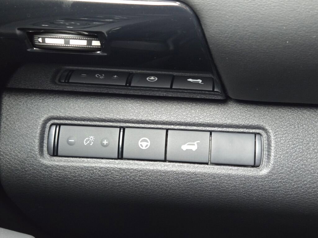 New 2026 Nissan Pathfinder SV image 24