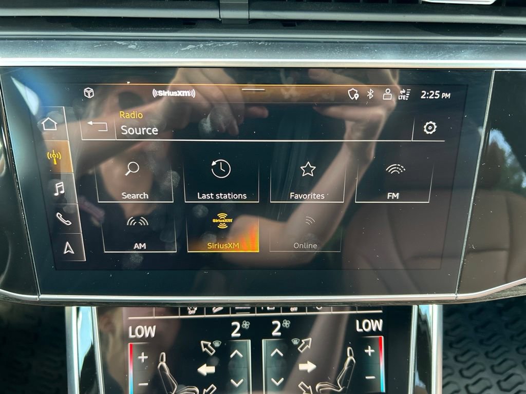 Used 2021 Audi Q7 3.0T Prestige AWD/4WD image 16