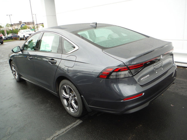 Used 2023 Honda Accord EX image 9