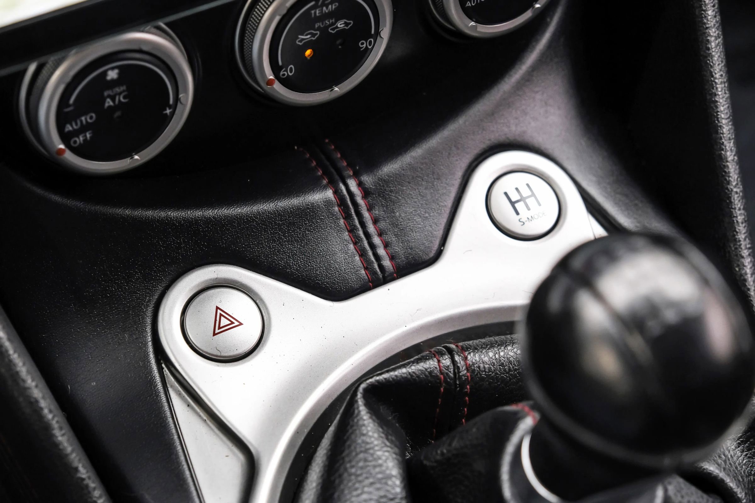 Used 2013 Nissan 370Z NISMO w/ Bose Pkg image 27