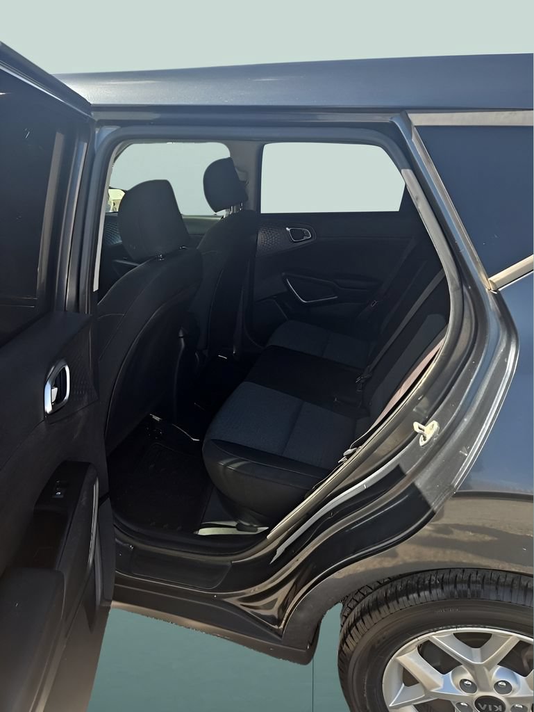 Used 2020 Kia Soul S FWD image 14