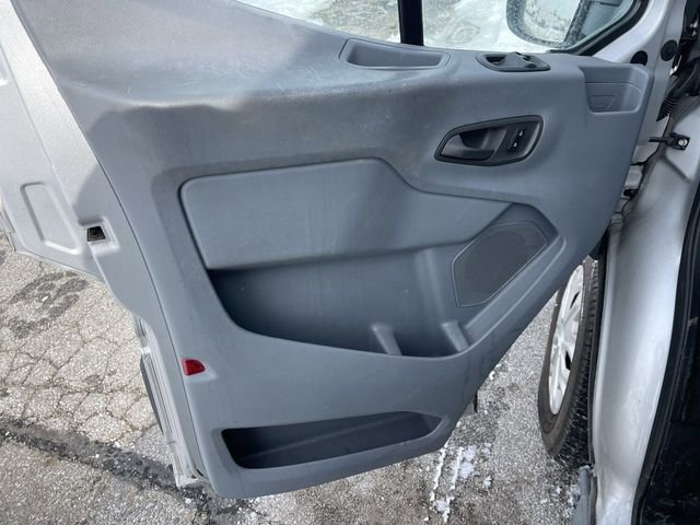 Used 2018 Ford Transit 350 XLT image 7