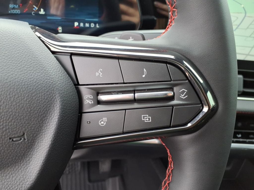 New 2026 Chevrolet Equinox RS w/ Safety and Technology Package FWD image 29