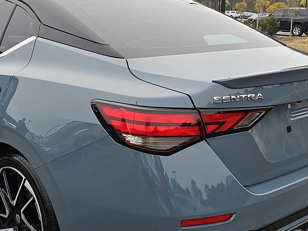Used 2025 Nissan Sentra SR image 36