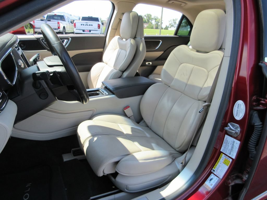 Used 2019 Lincoln Continental Select FWD image 20