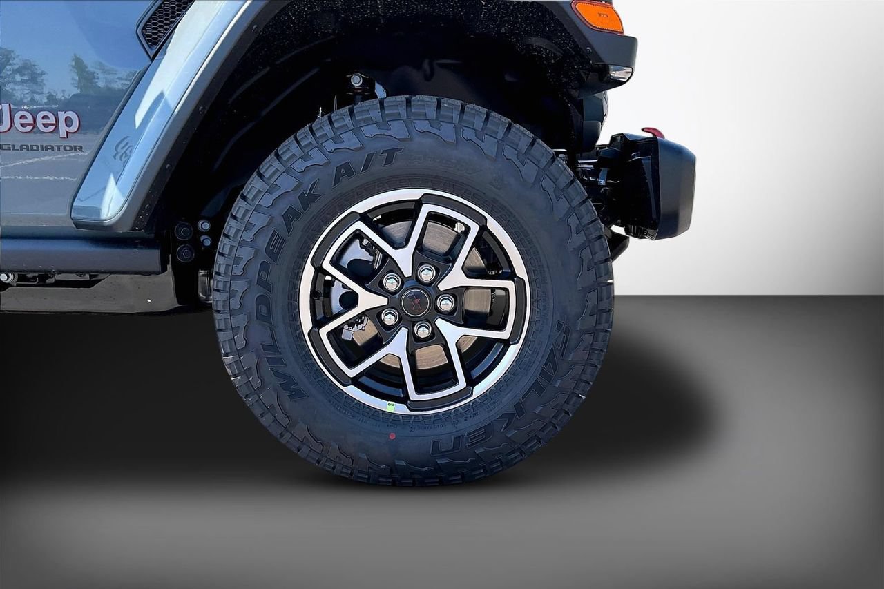 New 2026 Jeep Gladiator Rubicon w/ Steel Power Dome Hood Package AWD/4WD image 27