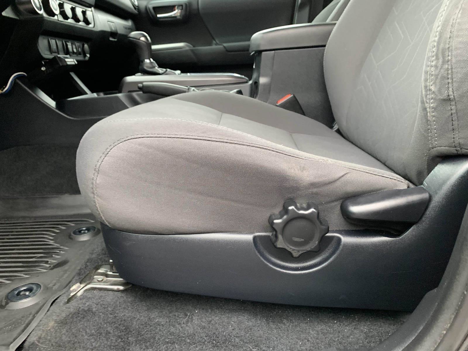 Used 2019 Toyota Tacoma TRD Off-Road image 36