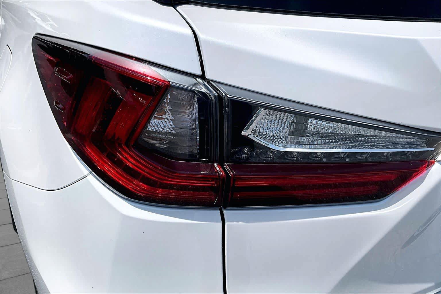 Used 2022 Lexus RX 350L FWD w/ Premium Package image 29